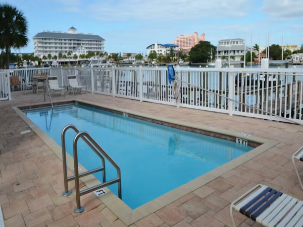 Waterfront Vacation Condo with 3 Bedrooms in Clearwater Beach