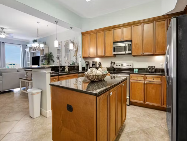 Waterfront Vacation Condo with 3 Bedrooms in Clearwater Beach