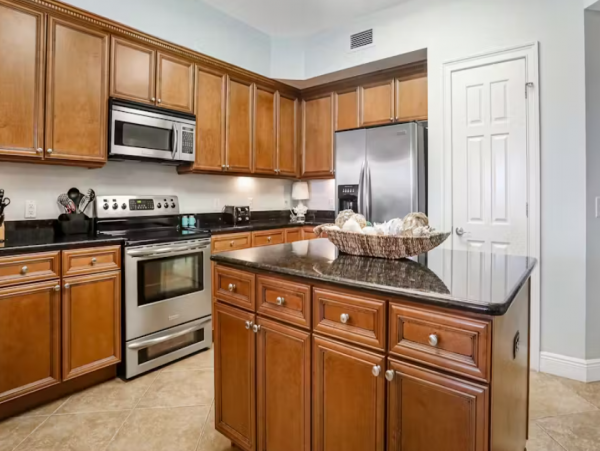 Waterfront Vacation Condo with 3 Bedrooms in Clearwater Beach