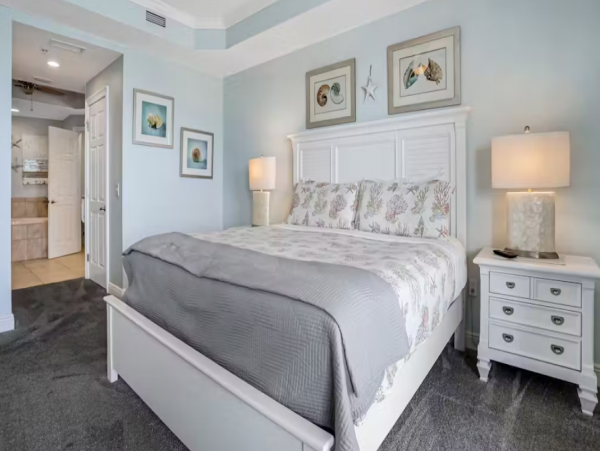 Waterfront Vacation Condo with 3 Bedrooms in Clearwater Beach