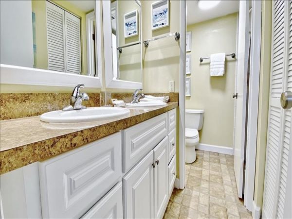 Beautiful 3 Bedroom Condo Communal Pool, Spa & Tennis Courts