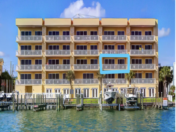 Clearwater Luxury Waterfront Vacation Condo Stunning!