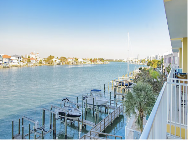 Clearwater Luxury Waterfront Vacation Condo Stunning!