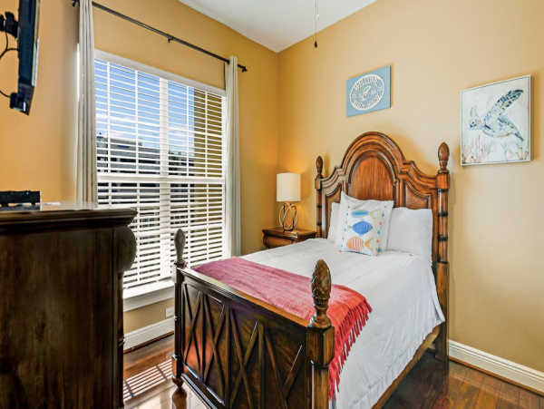 Clearwater Luxury Waterfront Vacation Condo Stunning!