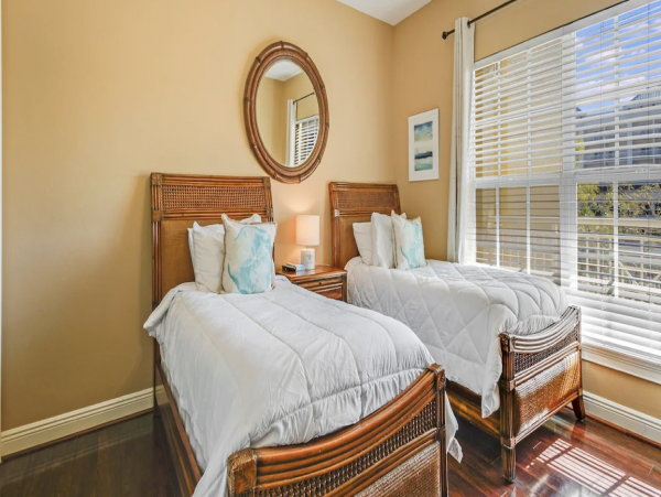 Clearwater Luxury Waterfront Vacation Condo Stunning!