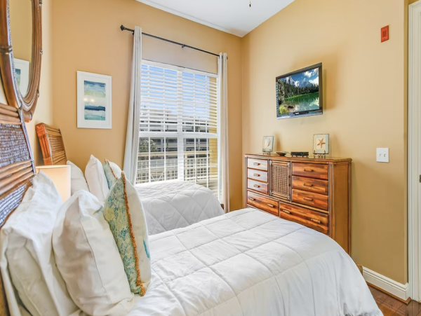Clearwater Luxury Waterfront Vacation Condo Stunning!