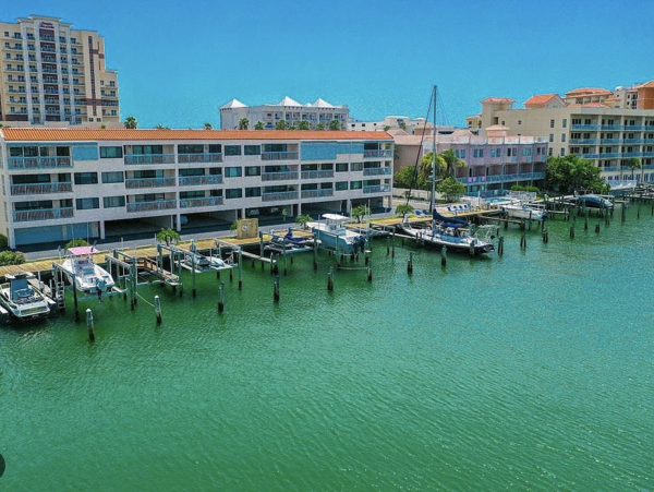 Clearwater Luxury Waterfront Vacation Condo Stunning!