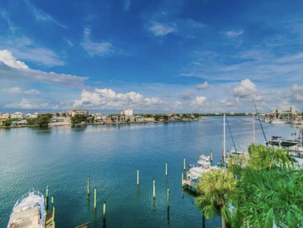 Clearwater Luxury Waterfront Vacation Condo Stunning!