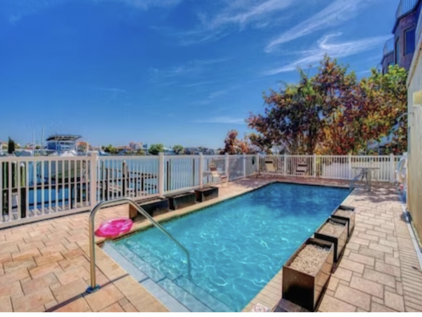 Clearwater Luxury Waterfront Vacation Condo Stunning!