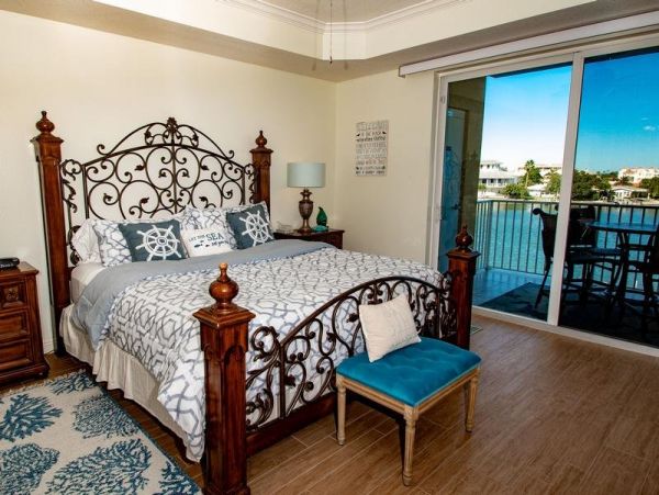 Bayfront 3 Bedroom Vacation Condo in Clearwater Beach