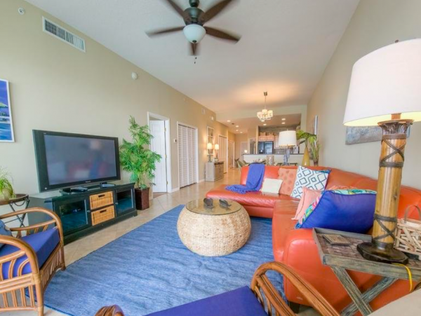 3 Bedroom Condo in Clearwater Beach with water views
