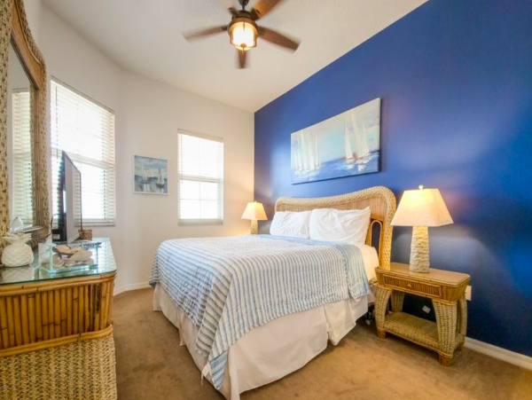 3 Bedroom Condo in Clearwater Beach with water views