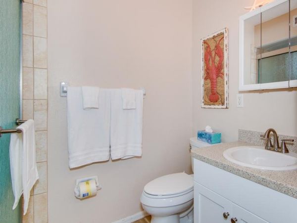 Indian Rocks Beachfront 2 Bed-2 Bath Condo with Ocean Views