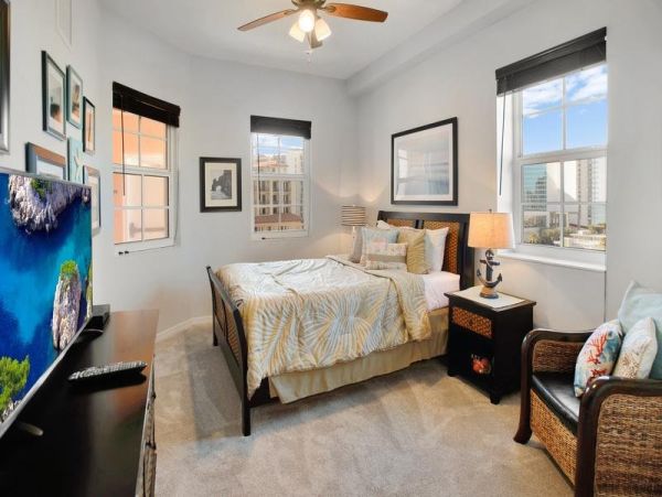 Clearwater Walk to Beach Three Bedroom Penthouse Stunning Water View