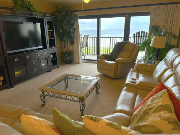 Clearwater Beachfront 2 Bedroom Vacation Rental