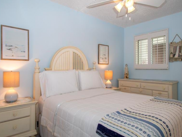 Waterfront Studio condo in Clearwater