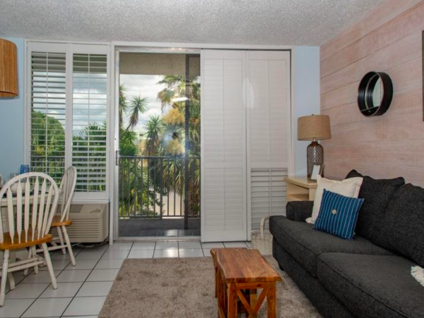 Waterfront Studio condo in Clearwater