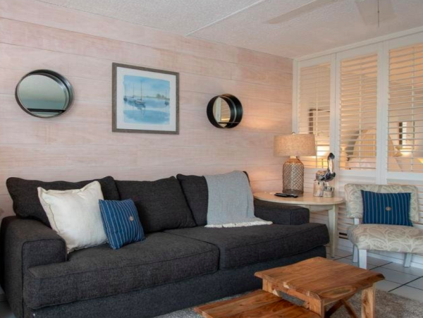 Waterfront Studio condo in Clearwater