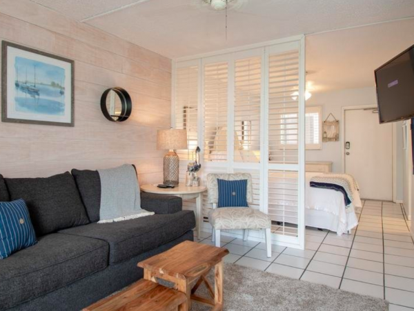 Waterfront Studio condo in Clearwater