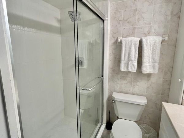Clearwater Bayside Vacation Condo Sleeps Six Walk Beach