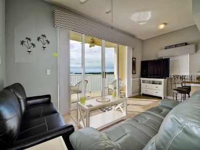 St. Petersburg Condo 935082