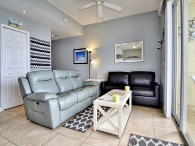 St. Petersburg Condo 935082