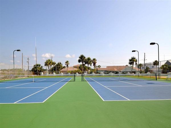 Beautifully Updated Two-Bedroom Vacation Condo in Fort Walton Beach