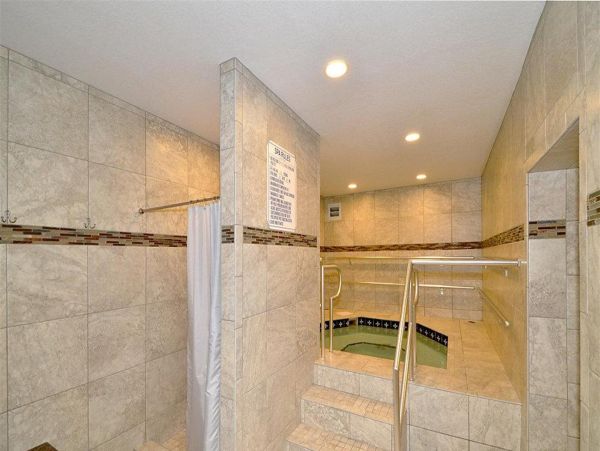 Beautifully Updated Two-Bedroom Vacation Condo in Fort Walton Beach