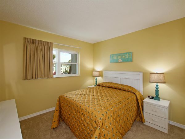 Beautifully Updated Two-Bedroom Vacation Condo in Fort Walton Beach