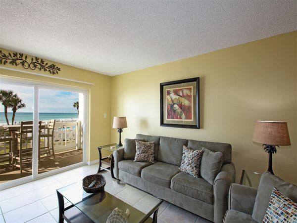Beautifully Updated Two-Bedroom Vacation Condo in Fort Walton Beach