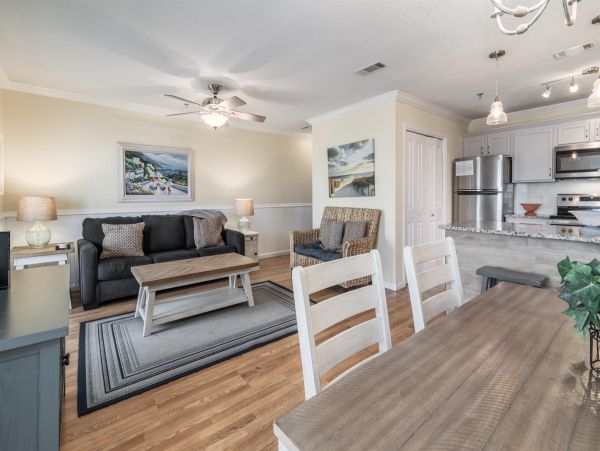 Beautiful 2BD Condo Across the Street from the Beach