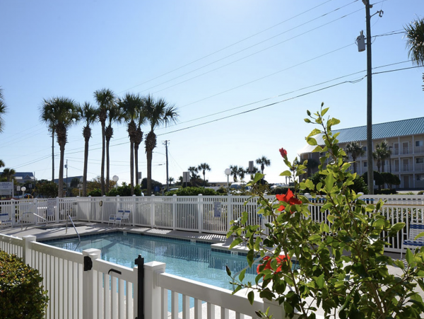Beautiful 2BD Condo Across the Street from the Beach