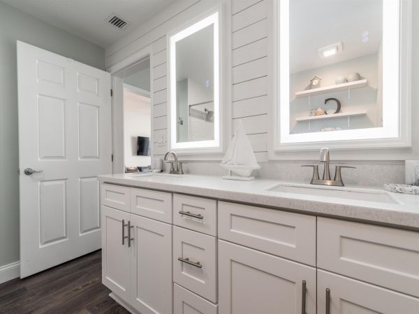 GULF FRONT NAVARRE BEACH CONDO SLEEPS 8