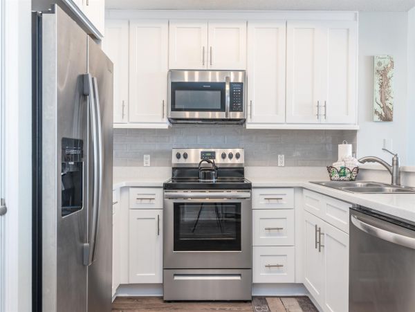 GULF FRONT NAVARRE BEACH CONDO SLEEPS 8