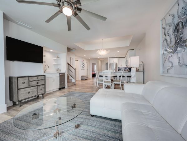Luxury Destin Beach Rental with 6 Bedroom & Stunning Views