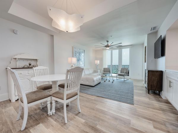 Luxury Destin Beach Rental with 6 Bedroom & Stunning Views