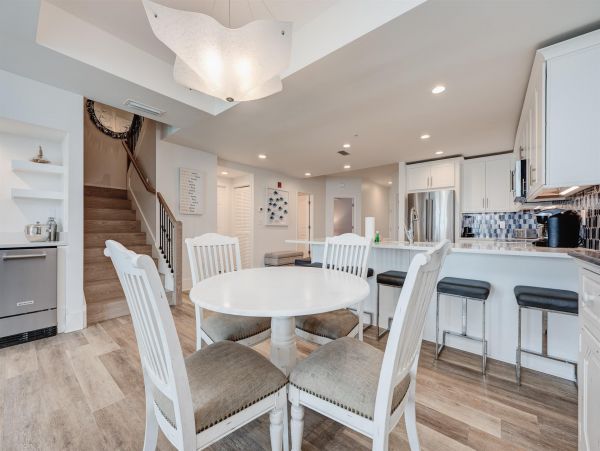 Luxury Destin Beach Rental with 6 Bedroom & Stunning Views