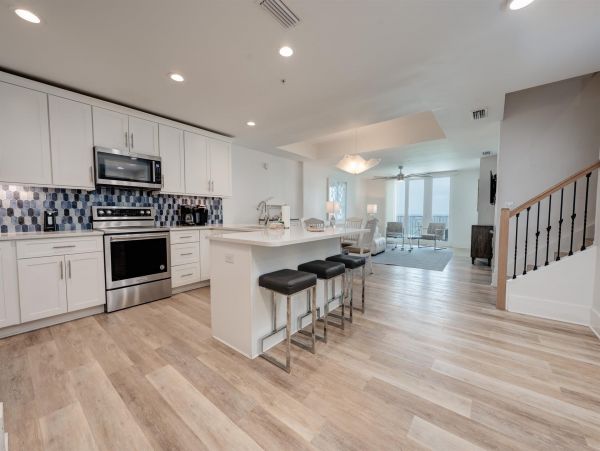 Luxury Destin Beach Rental with 6 Bedroom & Stunning Views