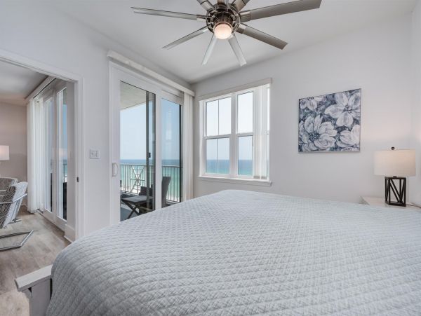 Luxury Destin Beach Rental with 6 Bedroom & Stunning Views