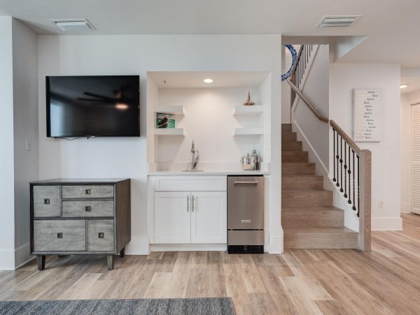 Luxury Destin Beach Rental with 6 Bedroom & Stunning Views