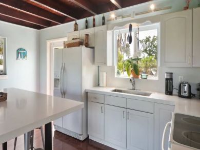 Spacious 3 Bedroom Home with Private Pool & Dock