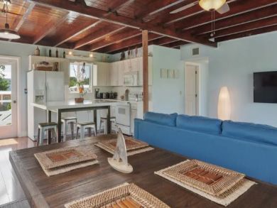Spacious 3 Bedroom Home with Private Pool & Dock