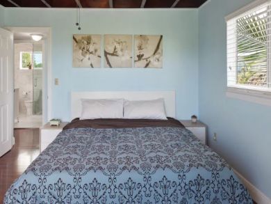 Spacious 3 Bedroom Home with Private Pool & Dock