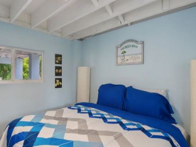 Spacious 3 Bedroom Home with Private Pool & Dock