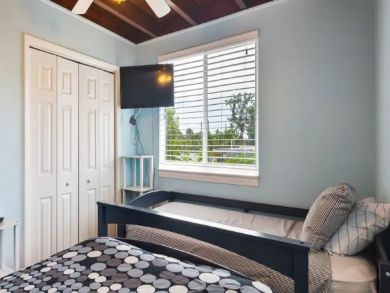 Spacious 3 Bedroom Home with Private Pool & Dock