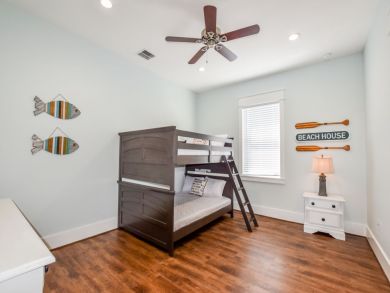 Walk to Beach 7 Bedroom Vacation Rental Home in Destin