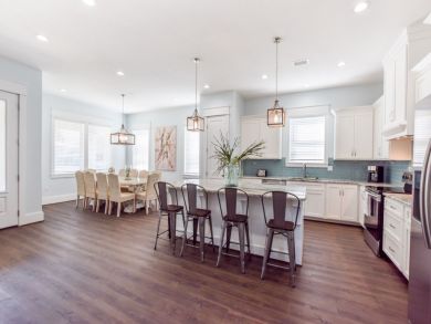 Walk to Beach 7 Bedroom Vacation Rental Home in Destin