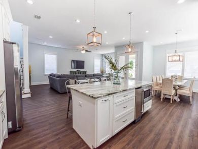 Walk to Beach 7 Bedroom Vacation Rental Home in Destin