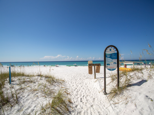 Miramar Beach Five Bedroom Rental Home Sleeps 20 Guests