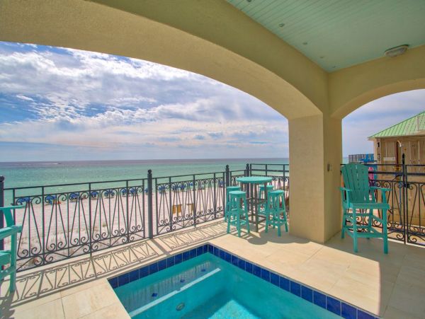 Luxury Oceanfront Vacation Home in Marimar Beach